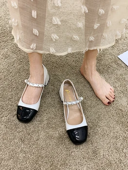 Naiste kingad nahast kingad kevad 2021 uus square varba värvi sobitamise keskel kontsaga kingad square varba paksud kontsaga Mary Jane kingad