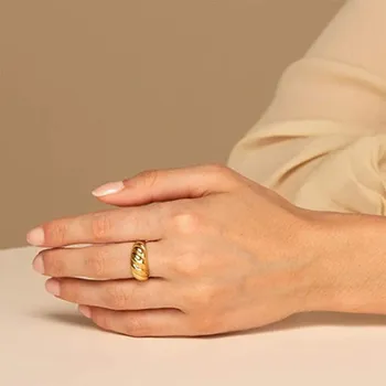 Uus moesuund klassikaline loovust keeruga lõng naiste sõrmus vintage isiksuse geomeetriline ehted naiste aksessuaarid kingitus