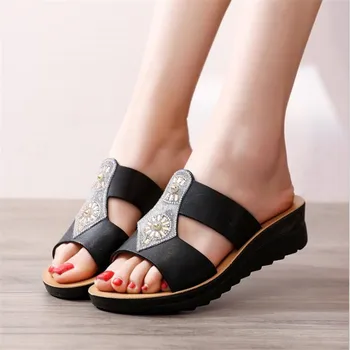 2020. aasta suvel uued naiste sandaalid sussid vabaaja Ehtne nahk ema kingad non-slip täistald naiste sandaalid Naiste kingad