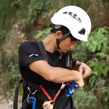 Professionaalne Mägironija Rock Climbing Kiiver Ohutuse Kaitseks Väljas Telkimine