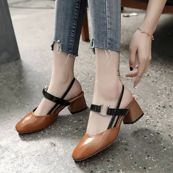 Ruut kanna Square Varba Kõrge kontsaga sandaalid naistele 2019 suve kingad naine Õpilased Fashion Ohjad Metallist Kaunistused naiste kingad