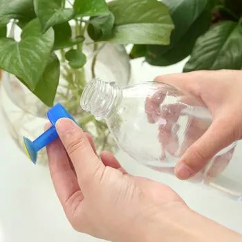 Plastikust Sprinkler Otsik Lill Waterers Pudel vett jooksma Sprinkler Majapidamise Aias Taimede Kastmiseks Spray Peaga Pottidesse Vahendid