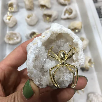 1tk Loomulik Avärav Geode Crystal Auk Mineraal-Näidis Sisaldab Metallist ämblikud Ainulaadne Kodu Sisustamiseks Kogumine
