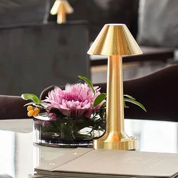 Retro Tabel Lamp LED Desktop Öö Valguses Laetav Touch Sensor Traadita Restoran Kohvi Valgustus fashion pruuni vask